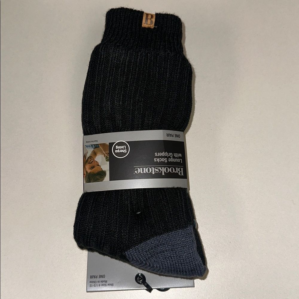 Brookstone Black Gray Cable Sweater Knit Soft Heather Sherpa Lounge Socks